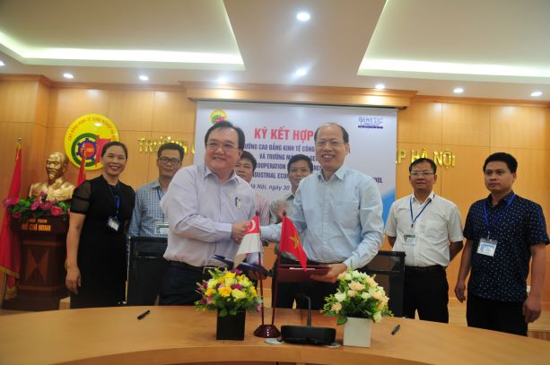 KÝ KẾT HỢP TÁC VỚI TRƯỜNG GENETIC COMPUTER SCHOOL- SINGAPORE