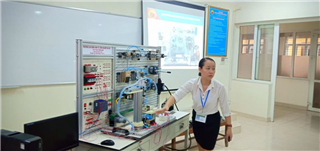 Học THPT tại các trường THPT hay học THPT tại các trường Cao đẳng, hướng đi nào có lợi hơn