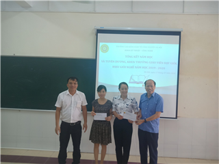 Khoa kỹ thuật - công nghệ tổng kết năm học 2019-2020 và trao thưởng giảng viên dạy giỏi, sinh viên giỏi nghề
