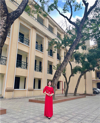 CÔ VŨ THỊ THU HIỀN 