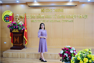 CÔ NGUYỄN THỊ HỌC - PHÓ TRƯỞNG KHOA
