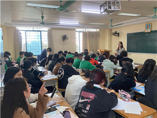 GIÁO VIÊN VÀ HỌC SINH TRƯỜNG CAO ĐẲNG KINH TẾ CÔNG NGHIỆP HÀ NỘI THỰC HIỆN GIỜ DẠY CHƯƠNG TRÌNH GDPT MỚI 2018