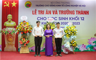LỄ TRI ÂN VÀ TRƯỞNG THÀNH CHO HỌC SINH KHỐI 12  KHÓA HỌC 2020 -2023